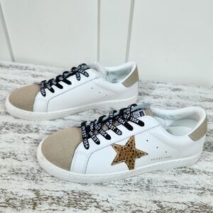 Vintage Havana White and Tan Sneakers